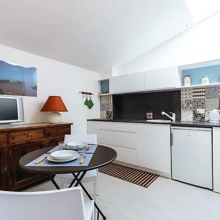 Coquille Maqueda Apartment